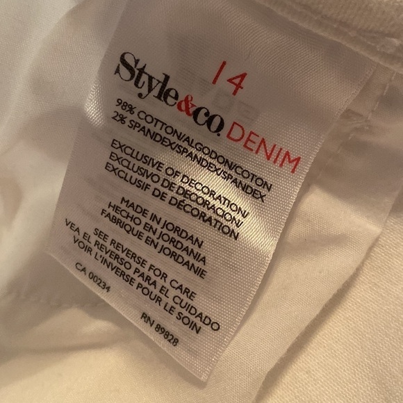 Style & Co womens Bermuda shorts; size 14 - Picture 3 of 4